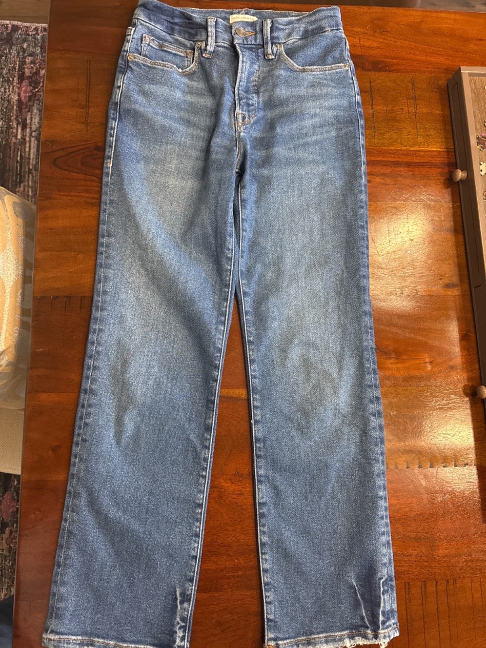 Good American Jeans - Picture 2 of 5